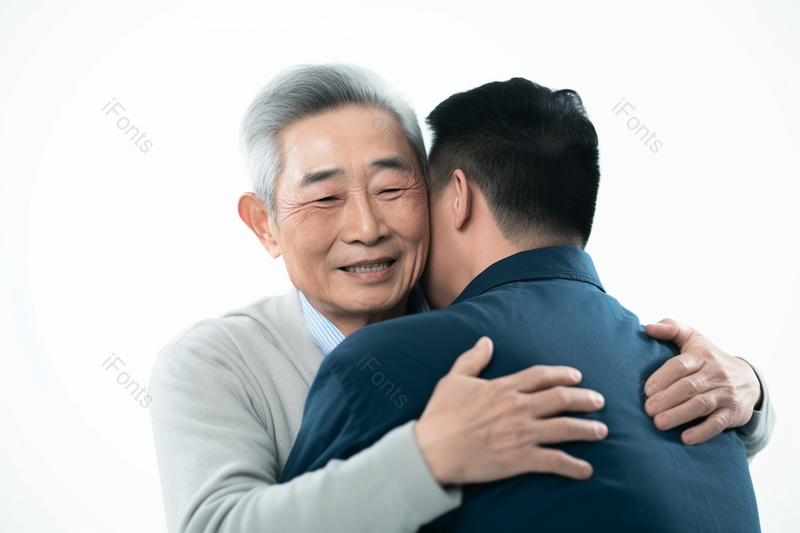 一对中老年父子拥抱在一起享受,高清,摄影图,摄影图片,图片大全,摄影图免费下载